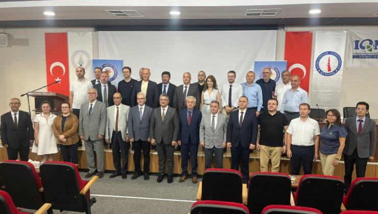Aşçı yardımcılığı belgesini alan kursiyerler yeteneklerini sergiledi