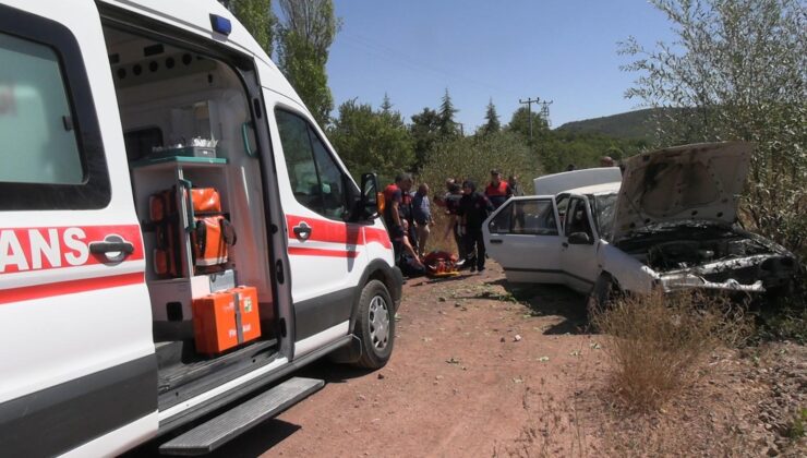 Otomobil şarampole devrildi: 3 yaralı