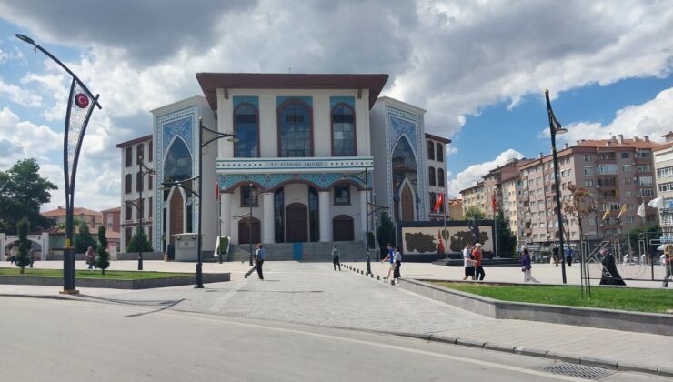 Belediyeden kapalı yol uyarısı