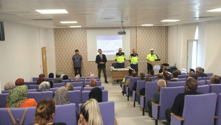 Okul servis şoförleri ve rehber personeline eğitim verildi