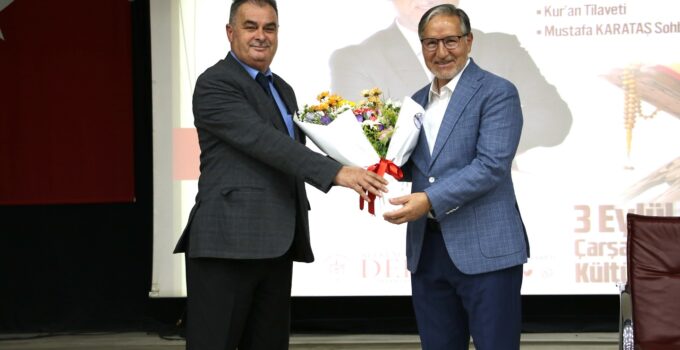 Prof. Dr. Mustafa Karataş kadınlara özel konferans verdi