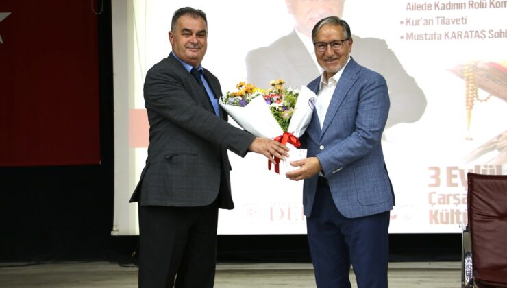 Prof. Dr. Mustafa Karataş kadınlara özel konferans verdi