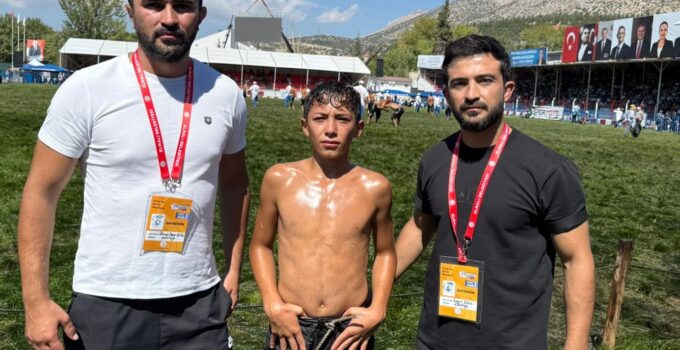 Tavşanlı Belediyespor Kırkpınar Güreşleri’ne 4 sporcu ile katılacak
