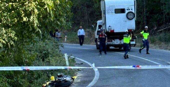 Polis memuru trafik kazasında yaşamını yitirdi
