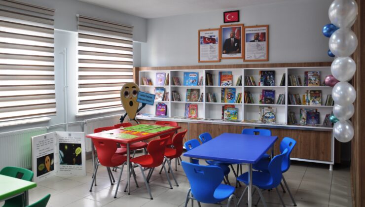 İlkokulda kütüphane ve zeka oyunları atölyesi oluşturuldu