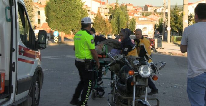 Otomobil ile motosiklet çarpıştı: 1 yaralı