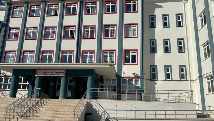 Sosyal Bilimler Lisesi Avrupa’da aktif rol üstleniyor