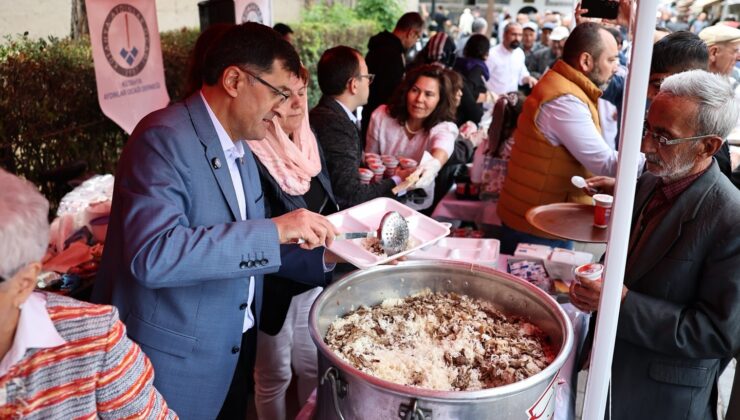 Hz. Mevlana 818. doğum yıl dönümünde anıldı