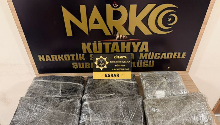Durdurulan araçta 6,5 kilo esrar ele geçirildi: 2 tutuklama