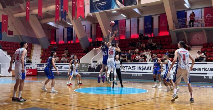 Kütahya Belediyespor Adana’dan galibiyetle döndü