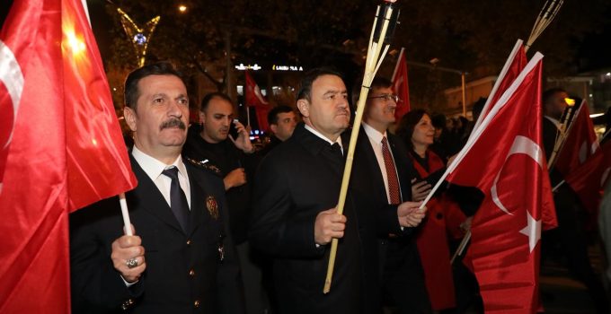 Meşaleler, Cumhuriyetin 102. yılı için yandı