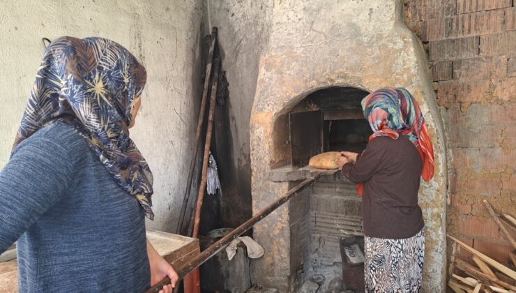Kadınlar Gazze’ye destek için fırında ekmek pişiriyor