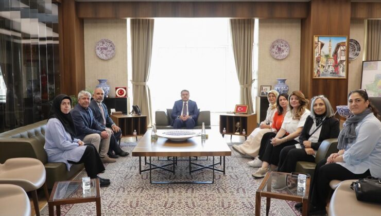 Vali Işın, Almanya’da eğitim gören kursiyerleri ağırladı