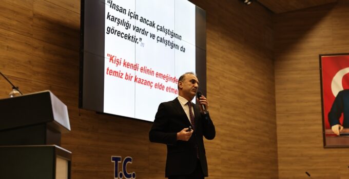 Belediye personeline yönelik ‘iş ahlakı’ eğitimi