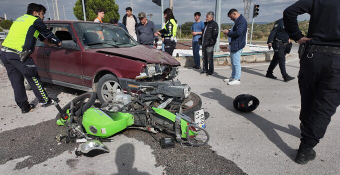 Otomobil ile motosiklet çarpıştı: 1 yaralı