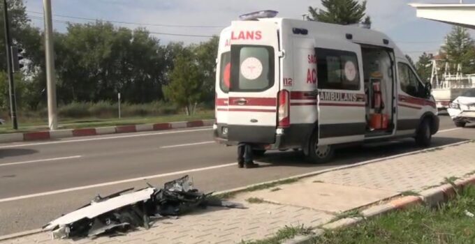 Kamyon ile otomobil çarpıştı: 2 yaralı