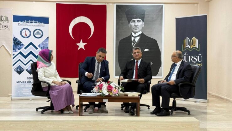 Rektör Kızıltoprak, öğrencilere ‘Modern Mısır’ı anlattı