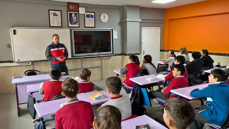 Tarım ve Orman ekipleri öğrencileri bilgilendirildi