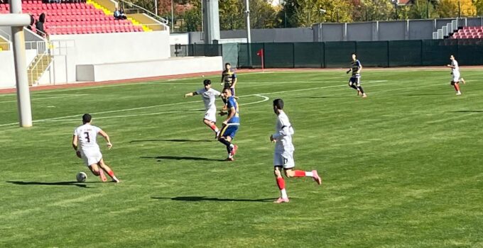 Tavşanlı Linyitspor yeni sezonun ilk galibiyetini aldı