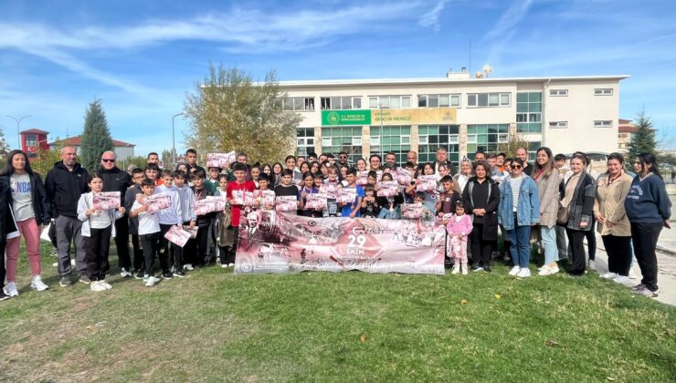 Cumhuriyet coşkusuyla oryantiring yarışması düzenlendi