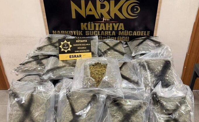 33 kilo 300 gram esrar ele geçirildi: 3 tutuklama