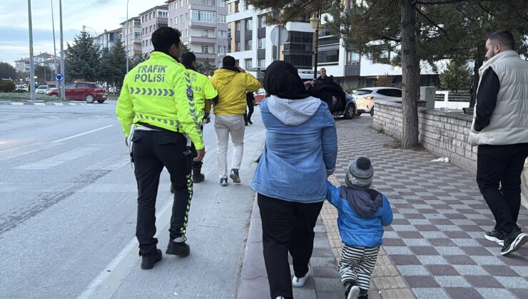 Tartıştığı karısını kaskla darp etti