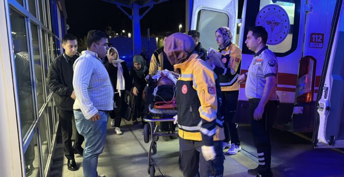 Otomobilin çarptığı yaya ağır yaralandı: Sürücü gözyaşlarına boğuldu