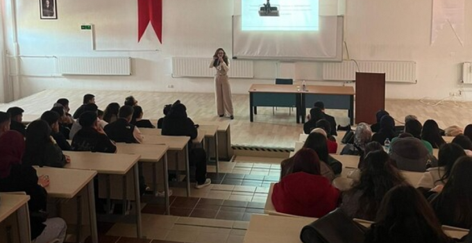 Hisarcık MYO’da kadına yönelik şiddetle mücadele eğitimi