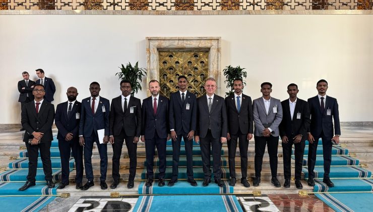 Kütahya Milletvekilleri, Sudanlı öğrencileri TBMM’de ağırladı