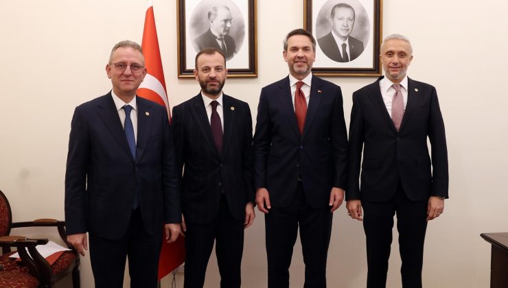 Bakan Bayraktar ile enerji projeleri görüşüldü