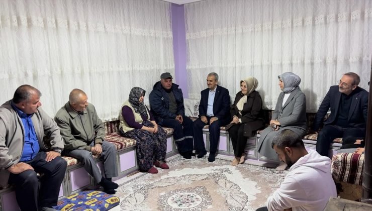 Evi yanan muhtara geçmiş olsun ziyareti