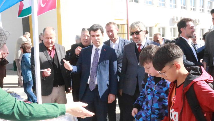 Gazze için hayır çarşısı kuruldu