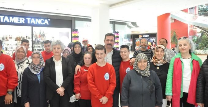 Özel çocukların hazırladığı eserler sergilendi