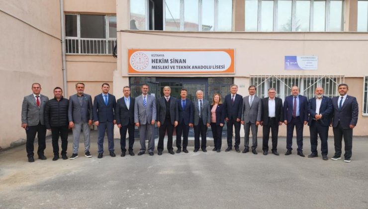 Mesleki eğitimin güçlenmesi için fikir alışverişi yapıldı