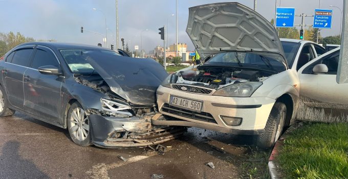 Kavşak kazası: 1 yaralı