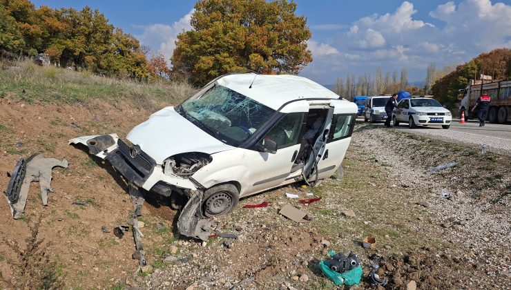Hurdaya dönen araçtan sağ çıktı