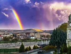 Gökkuşağı görsel şölen oluşturdu