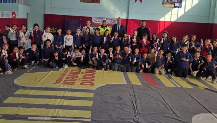 Öğrencilere trafik eğitimi