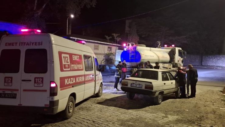 Otomobil seyir halinde alev aldı