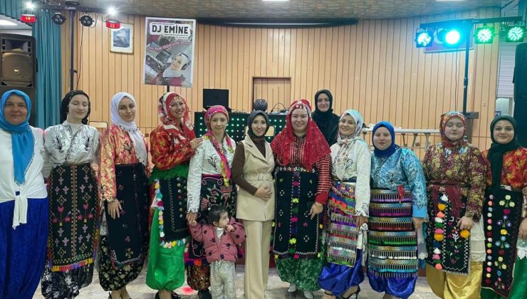 Yöresel defile renkli anlara sahne oldu