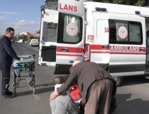 Otomobil ile motosiklet çarpıştı: 1 yaralı