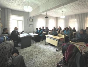 Müftü açık gençlerle bir araya geldi