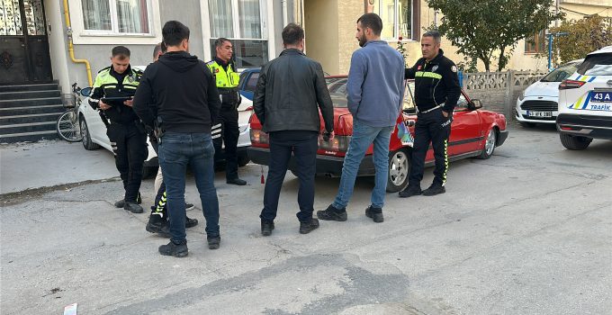 ‘Dur’ ihtarına uymayan sürücü aracını bırakıp kaçtı