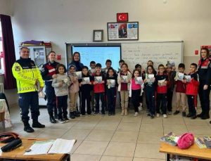 Jandarmadan çocuklara 20 Kasım sürprizi