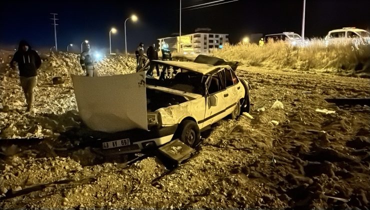 Takla atan otomobil tarlaya uçtu: 1 yaralı