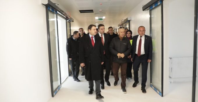 Vali Işın’dan hastane inşaatında inceleme