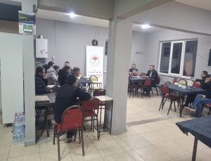 Tarım ekipleri çiftçileri bilgilendirmeye devam ediyor