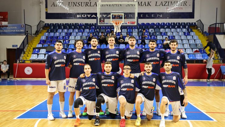 Kütahya Belediyespor zirve takibini sürdürmek istiyor