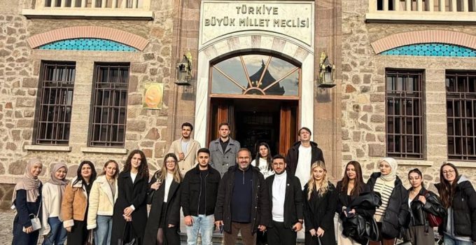 DPÜ Bilgi Evi Topluluğu’ndan Ankara’ya anlamlı gezi