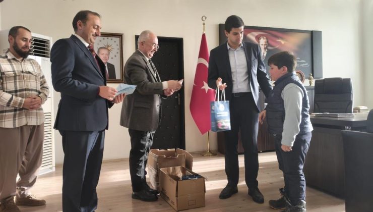 Bilgi yarışması ödülleri sahiplerini buldu